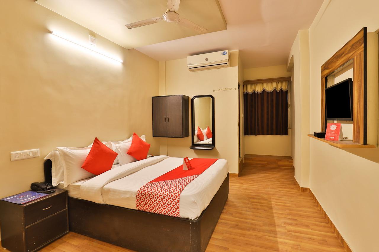 Oyo 11427 Hotel Kalyan Ahmedabad Exterior photo