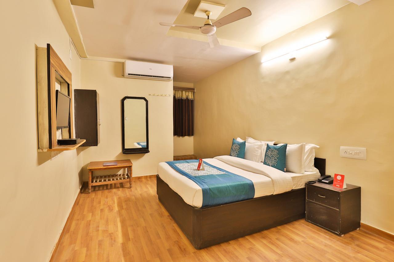 Oyo 11427 Hotel Kalyan Ahmedabad Exterior photo